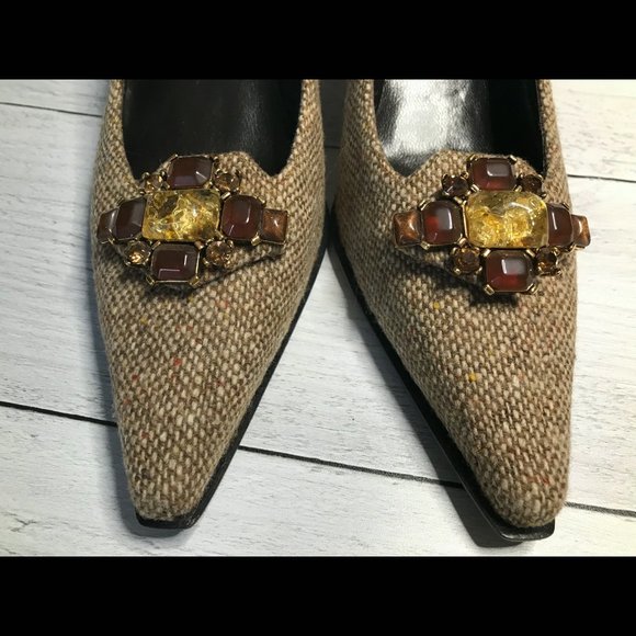 Stuart Weitzman Jewel Embellished Tweed Pumps NWOT - Picture 3 of 5